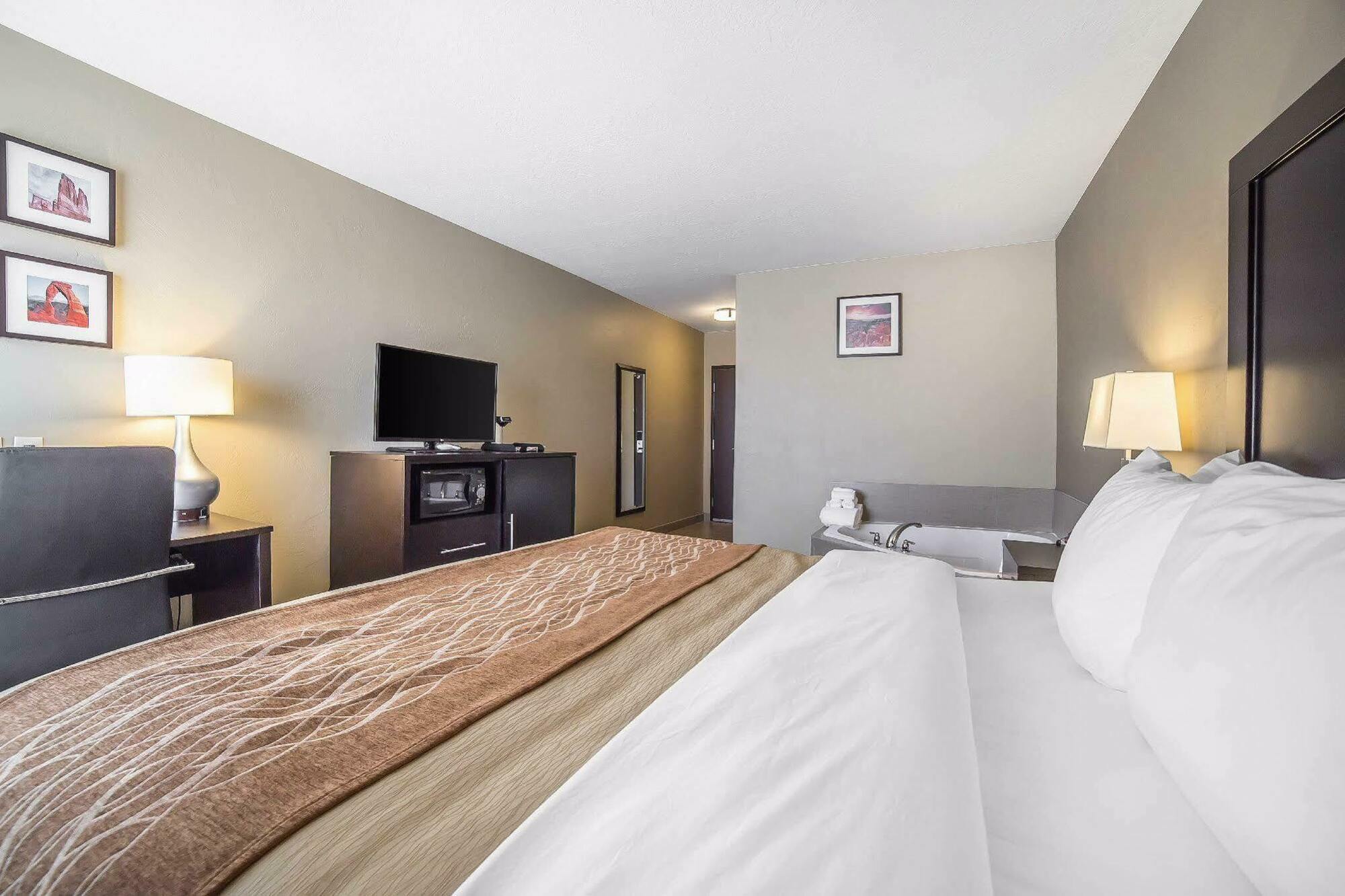 Comfort Inn & Suites Vernal - National Monument Area Eksteriør billede